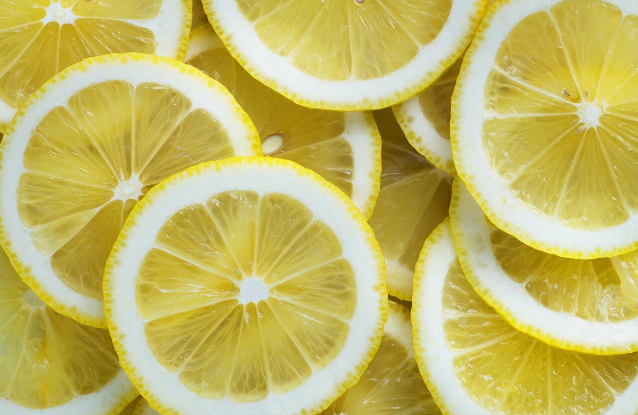Как правильно заморозить лимоны и нужно ли это делать